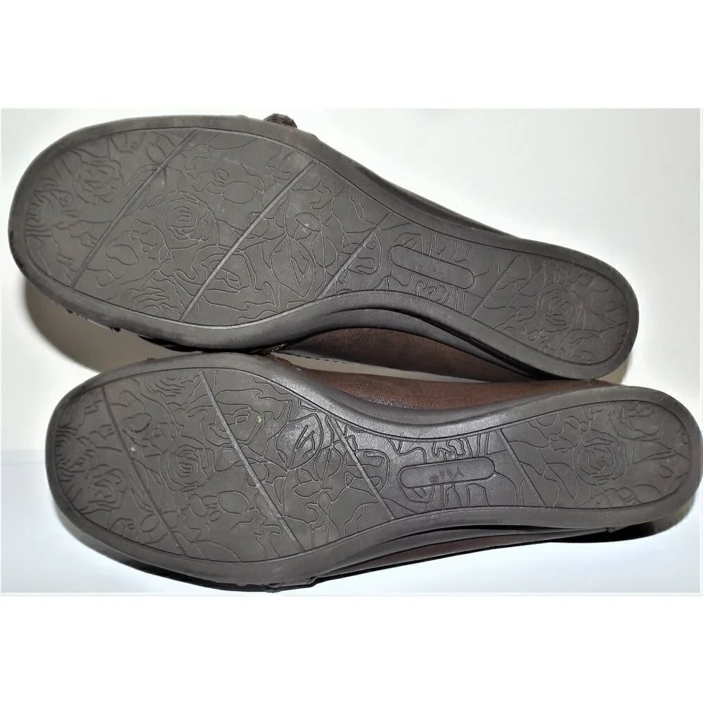 Yuu Women's Gander US 10M brown flats buckle Slip-ons
